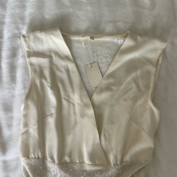 Maje Riratoire Ivory Lace Detail mini dress - Picture 8 of 13